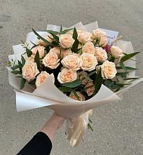 Букет Кремовые розы Латте в Знаменском